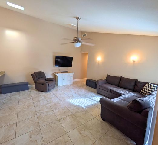 5513 Eagle Lake Drive, Palm Beach Gardens, FL 33418