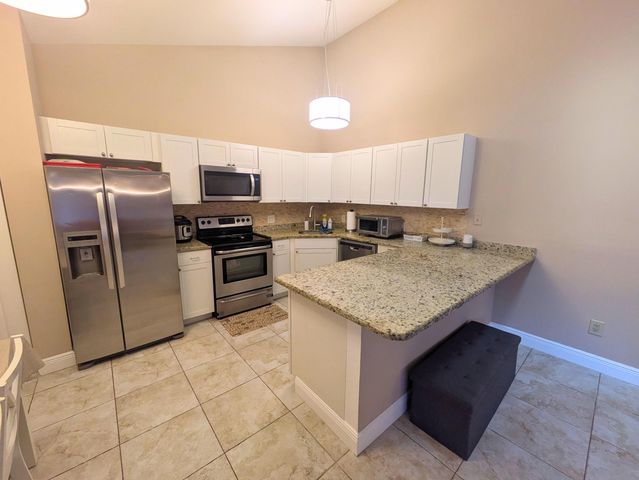 5513 Eagle Lake Drive, Palm Beach Gardens, FL 33418