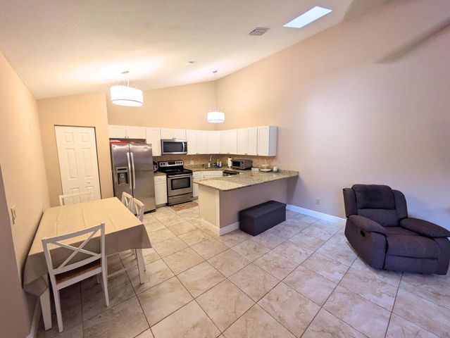 5513 Eagle Lake Drive, Palm Beach Gardens, FL 33418