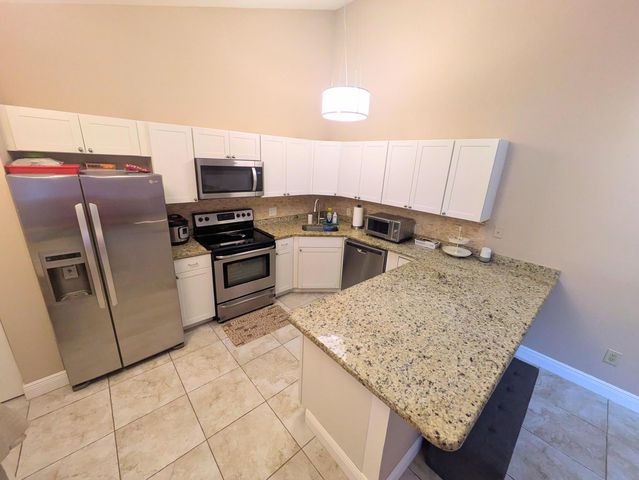 5513 Eagle Lake Drive, Palm Beach Gardens, FL 33418