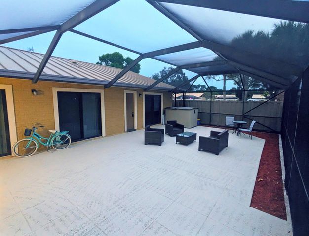 5513 Eagle Lake Drive, Palm Beach Gardens, FL 33418