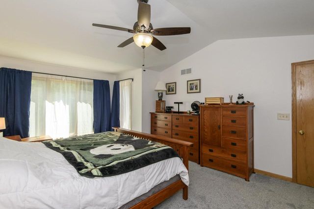 966 Bay View CIRCLE, Mukwonago, WI 53149