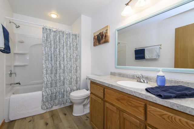 966 Bay View CIRCLE, Mukwonago, WI 53149