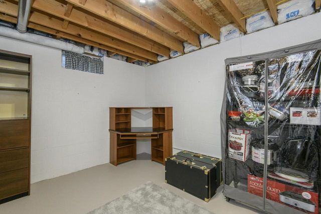966 Bay View CIRCLE, Mukwonago, WI 53149
