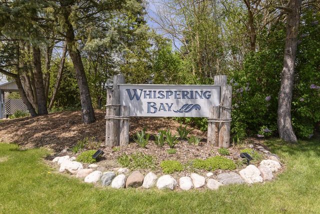 966 Bay View CIRCLE, Mukwonago, WI 53149