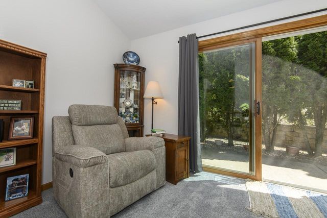 966 Bay View CIRCLE, Mukwonago, WI 53149