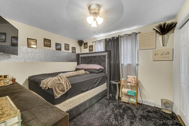 10339 S Calumet Avenue, Chicago, IL 60628