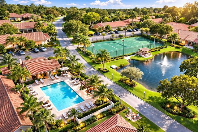 713 CREST PINES DRIVE 216, Orlando, FL 32828