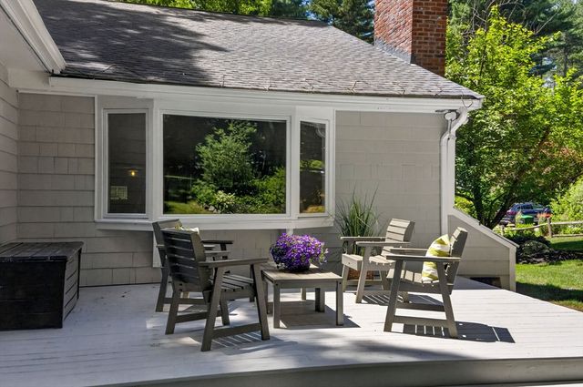 5 Holbrook, Wayland, MA 01778
