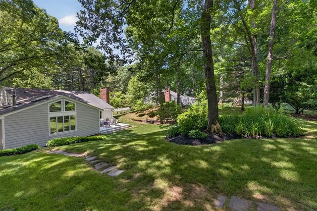 5 Holbrook, Wayland, MA 01778