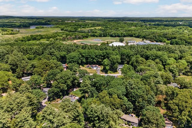 5 Holbrook, Wayland, MA 01778