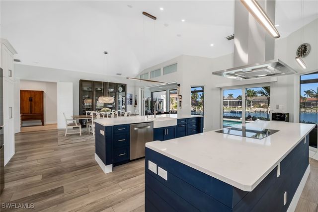 829 Bluebonnet CT, Marco Island, FL 34145