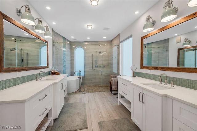 829 Bluebonnet CT, Marco Island, FL 34145