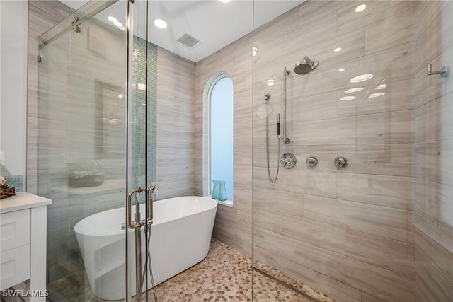 829 Bluebonnet CT, Marco Island, FL 34145