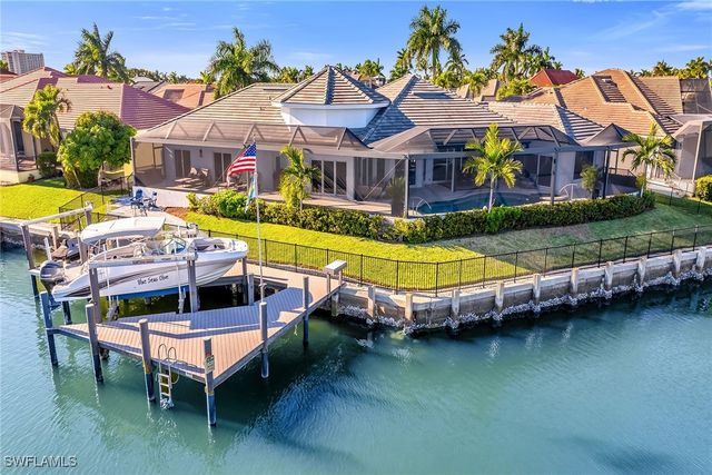 829 Bluebonnet CT, Marco Island, FL 34145