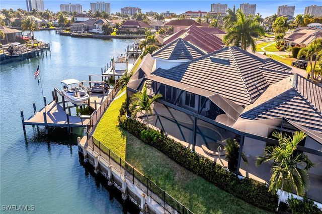 829 Bluebonnet CT, Marco Island, FL 34145