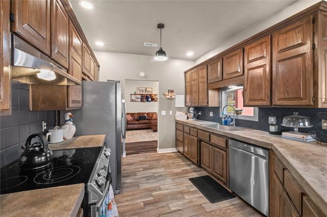 14955 Greasy Valley, Prairie Grove, AR 72753