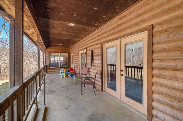 14955 Greasy Valley, Prairie Grove, AR 72753