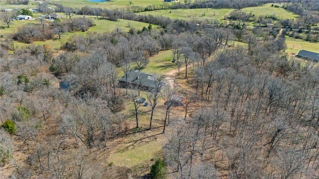 14955 Greasy Valley, Prairie Grove, AR 72753