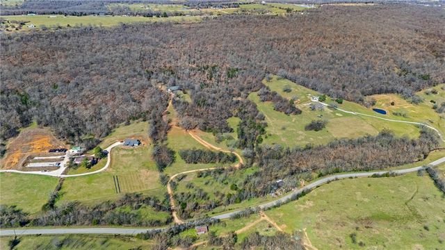 14955 Greasy Valley, Prairie Grove, AR 72753