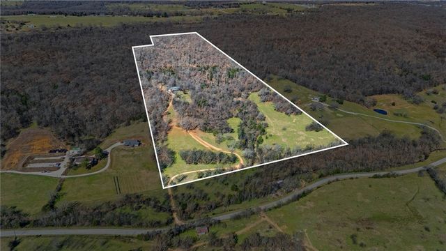 14955 Greasy Valley, Prairie Grove, AR 72753