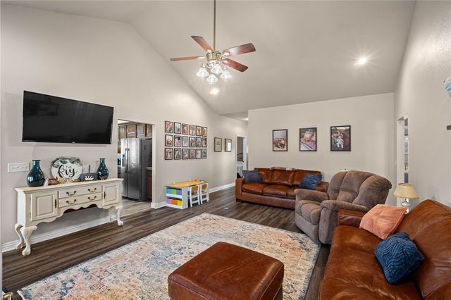 14955 Greasy Valley, Prairie Grove, AR 72753