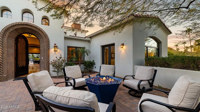 7120 N QUARTZ MOUNTAIN Road, Paradise Valley, AZ 85253