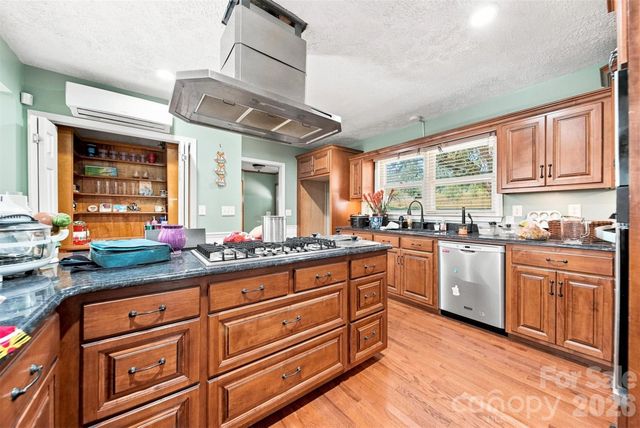 1261 Davis Road, Lincolnton, NC 28092