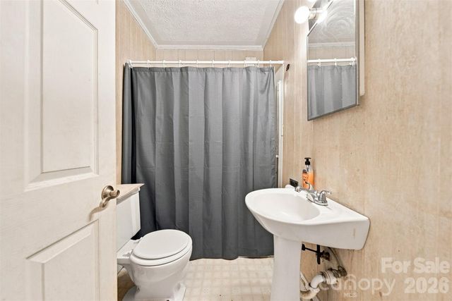 1261 Davis Road, Lincolnton, NC 28092