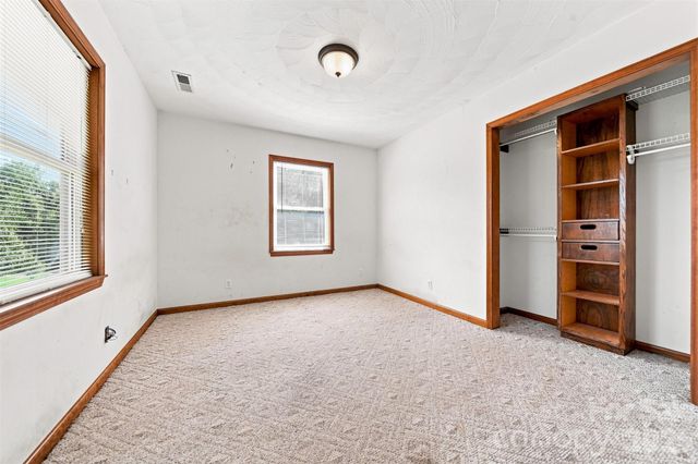 1261 Davis Road, Lincolnton, NC 28092