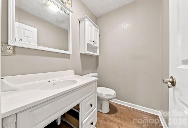 1261 Davis Road, Lincolnton, NC 28092