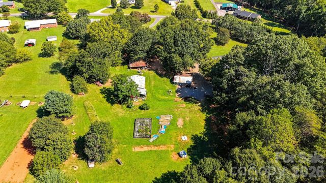 1261 Davis Road, Lincolnton, NC 28092