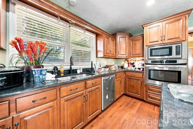 1261 Davis Road, Lincolnton, NC 28092