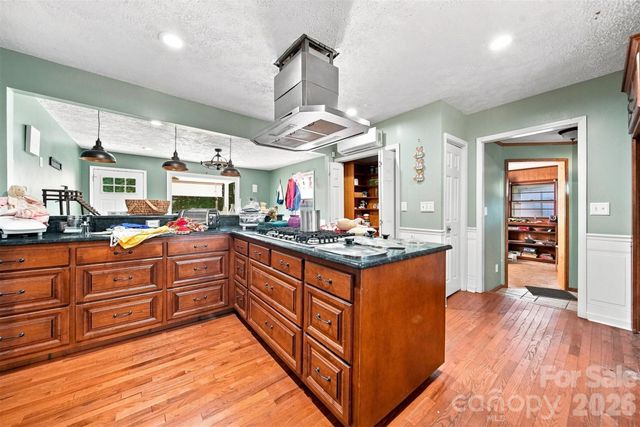 1261 Davis Road, Lincolnton, NC 28092