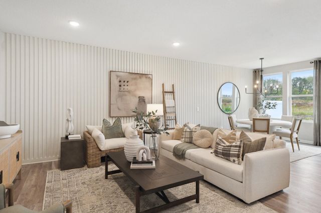 9284 Larimar Trail, Eden Prairie, MN 55347