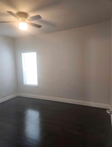 8118 Ogden Street, Houston, TX 77017
