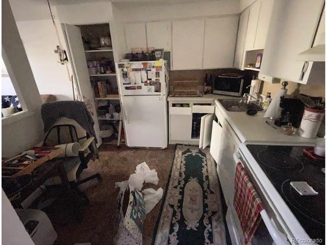 1300 S Parker Rd 11, Denver, CO 80231