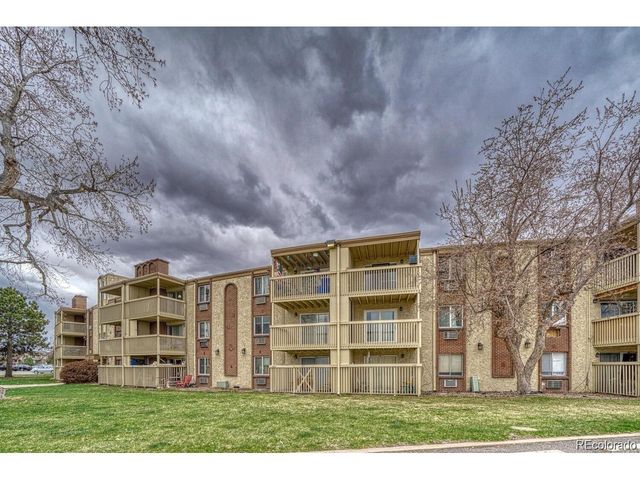 1300 S Parker Rd 11, Denver, CO 80231