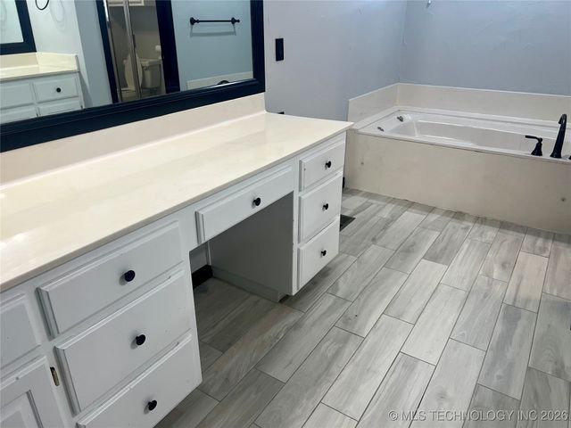 19950 W Hwy 33 Road, Sapulpa, OK 74066