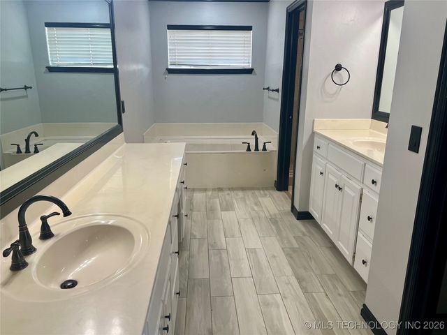 19950 W Hwy 33 Road, Sapulpa, OK 74066