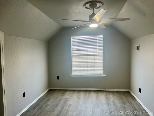 19950 W Hwy 33 Road, Sapulpa, OK 74066