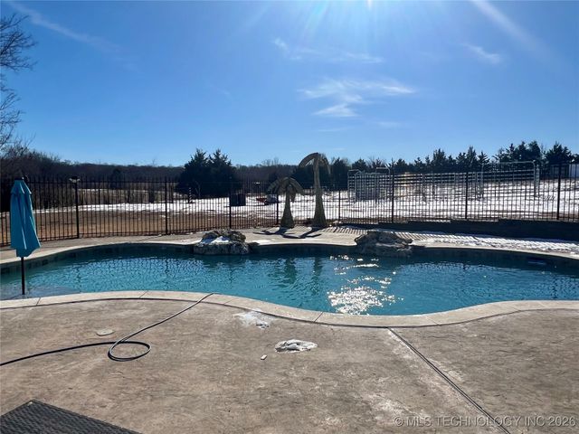 19950 W Hwy 33 Road, Sapulpa, OK 74066