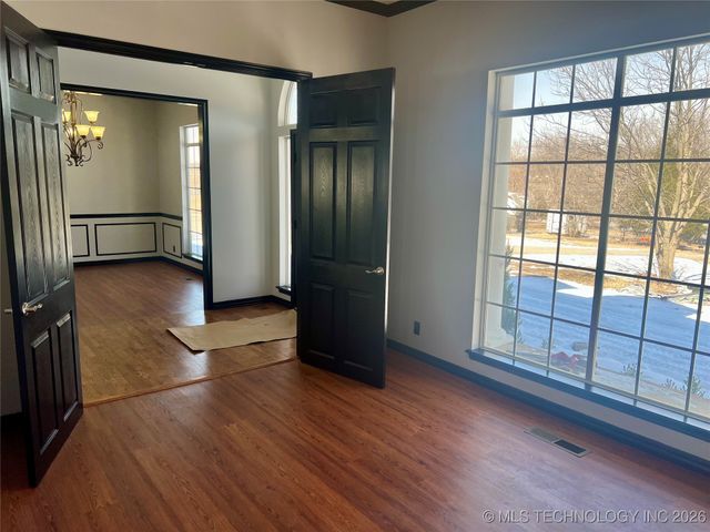 19950 W Hwy 33 Road, Sapulpa, OK 74066