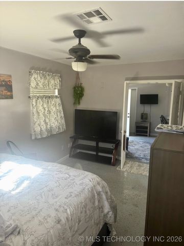 19950 W Hwy 33 Road, Sapulpa, OK 74066