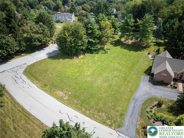 2520 Gracie Lone, Lower Macungie Twp, PA 18062