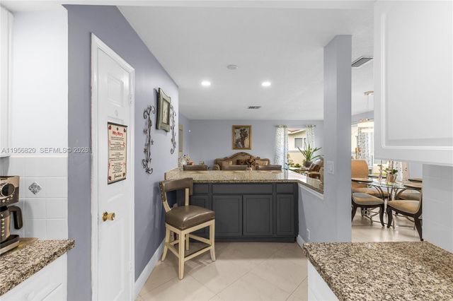 7185 E Tropical Way, Plantation, FL 33317