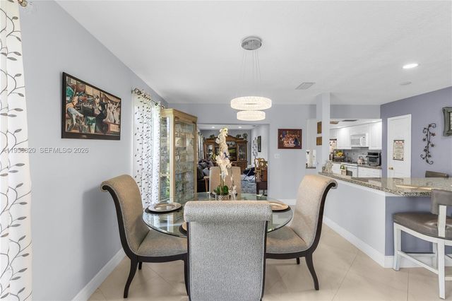 7185 E Tropical Way, Plantation, FL 33317