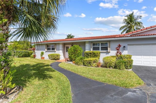 7185 E Tropical Way, Plantation, FL 33317