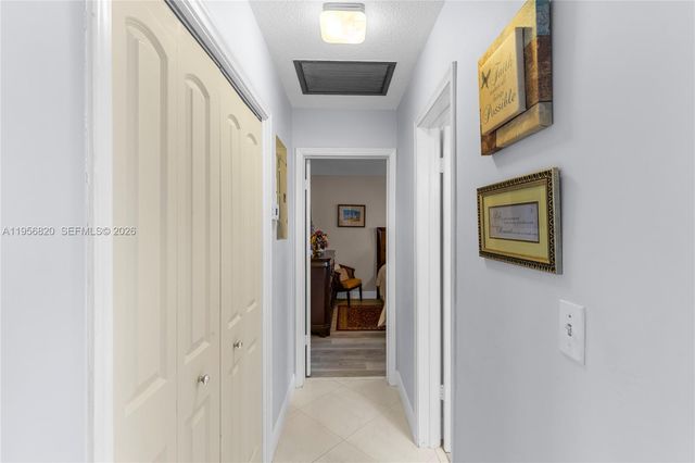 7185 E Tropical Way, Plantation, FL 33317