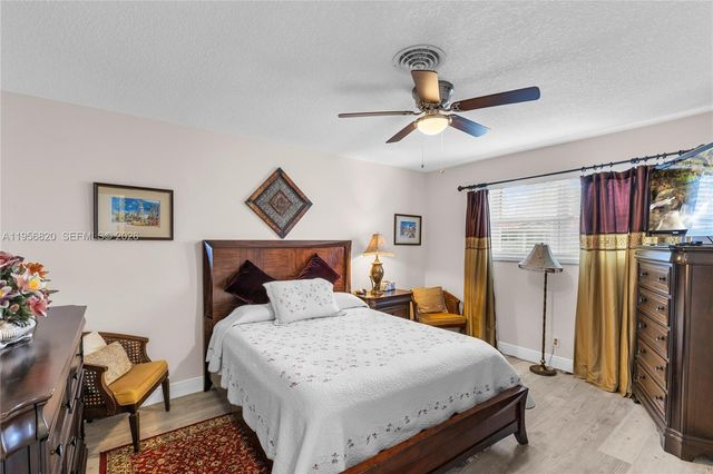 7185 E Tropical Way, Plantation, FL 33317